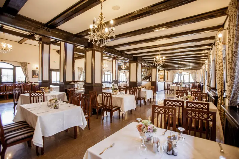 Salonul Restaurantului